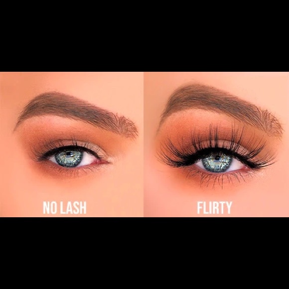 Flirty Lash Set NWT - Picture 6 of 6
